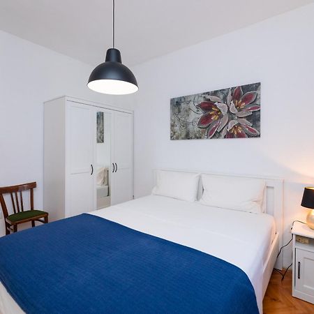 Apartments Martic Supetar Exterior photo